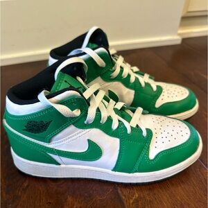 Nike Air Jordan 1 Mid